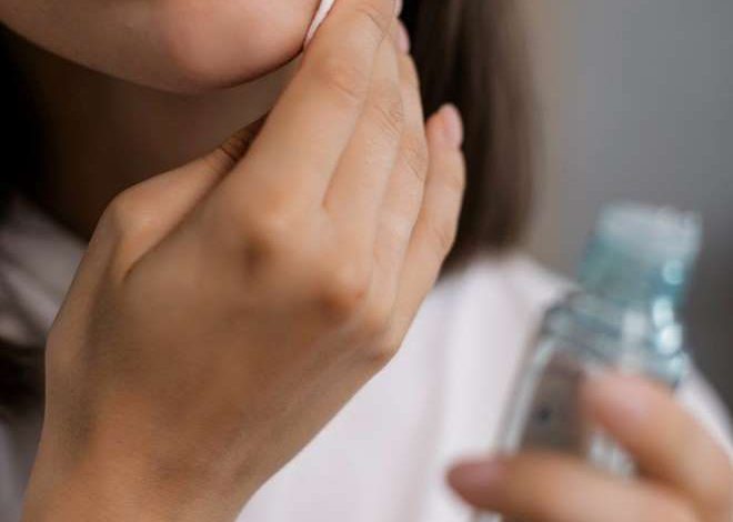Physical vs Chemical Exfoliation and the Difference for Beautiful Skin