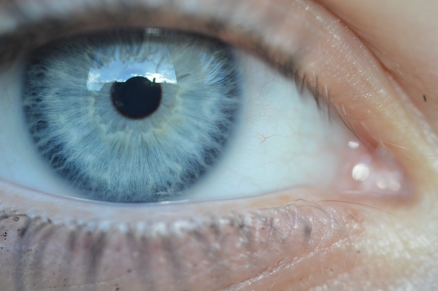 Some Great Tricks to Get Rid of Puffy, Swollen Eyes