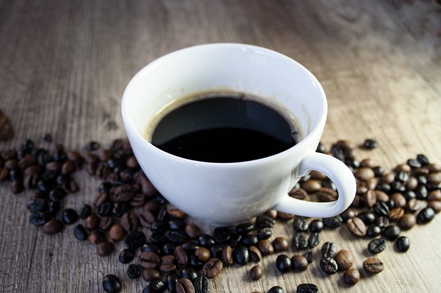 Homemade Cellulite Coffee Scrub Helps Smooth Skin