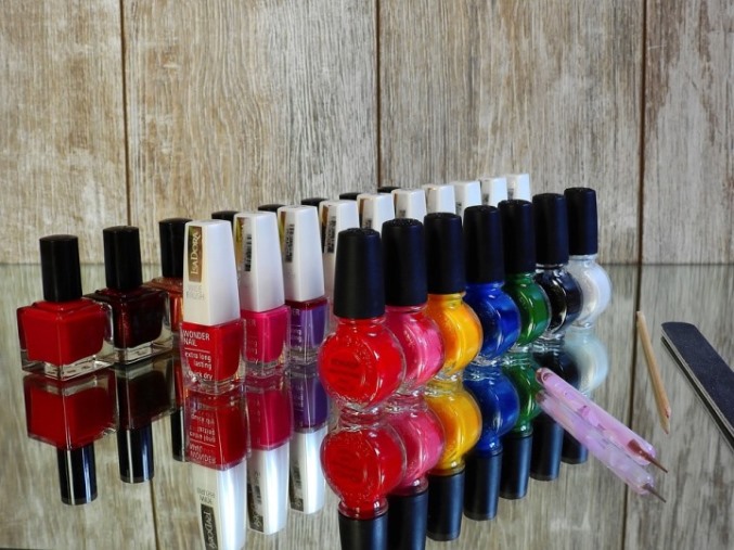 How to Pick Perfect Nail Colors for Skin Tone