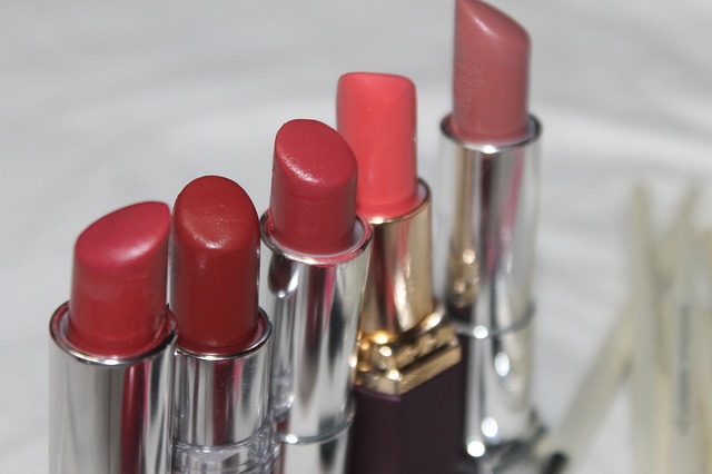 How to Judge Lips Colors More Accurately