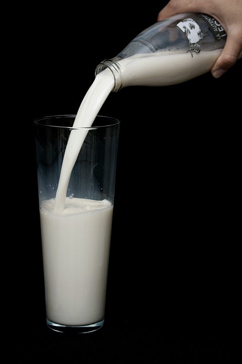 Homemade Milk Skin Treatment From Your Kitchen