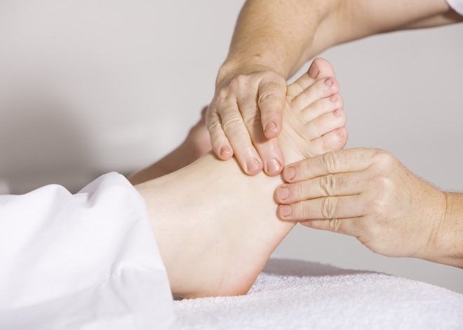 DIY Aromatherapy Foot Soak for Health and Beauty