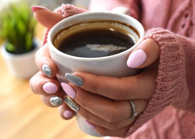 Winter Nail Survival and How to Stop Nail Breakage
