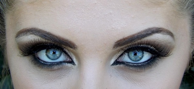 The Order of How You Apply Your Eyeliner and Shadows Matter When Perfecting Your Look!